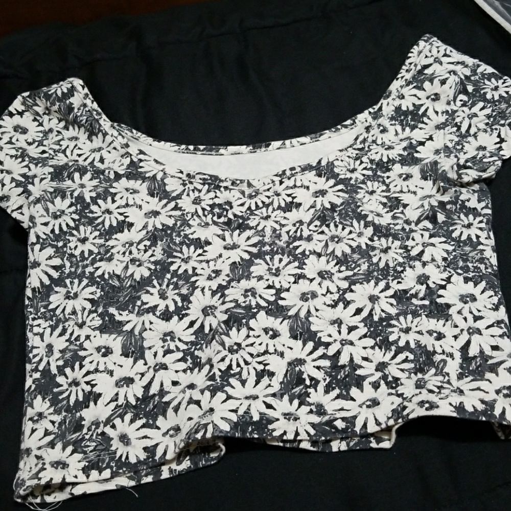 Floral crop top.